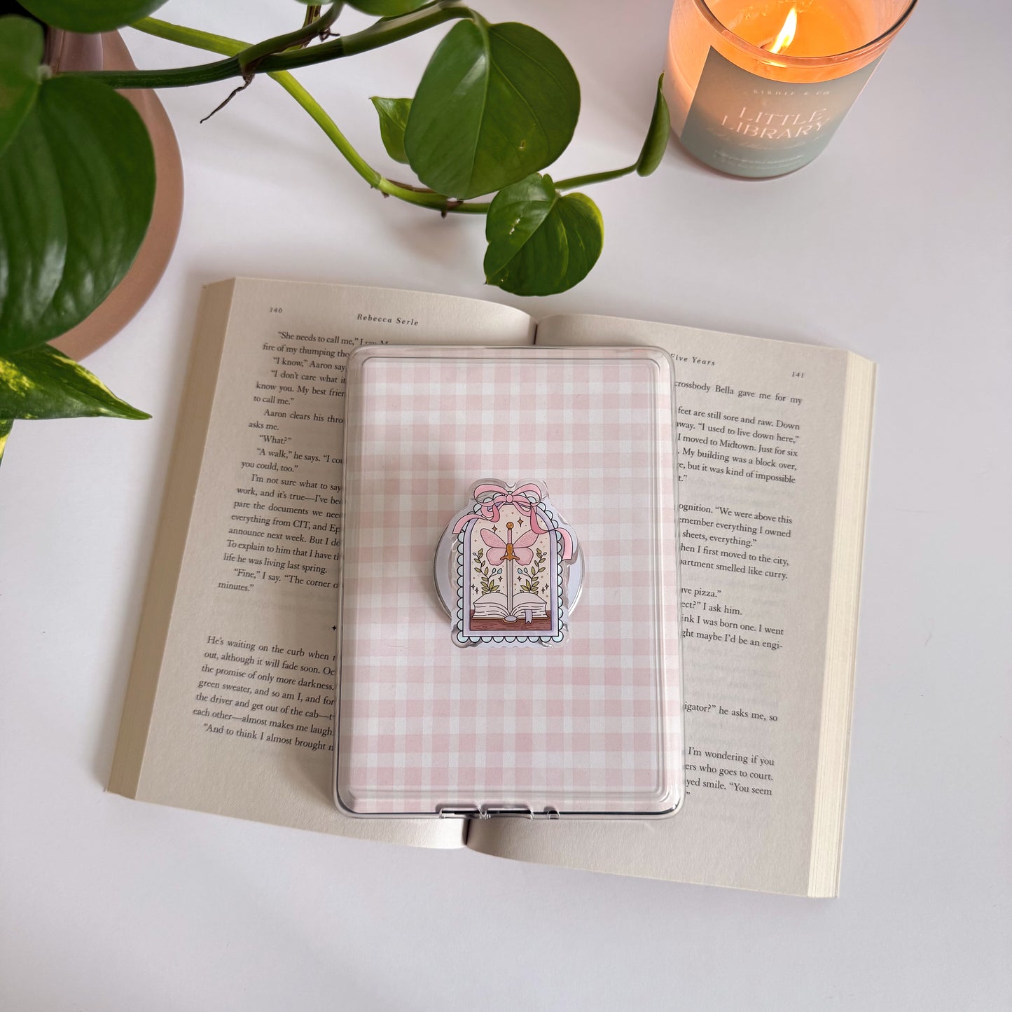 Fantasy Book Frame Kindle Grip
