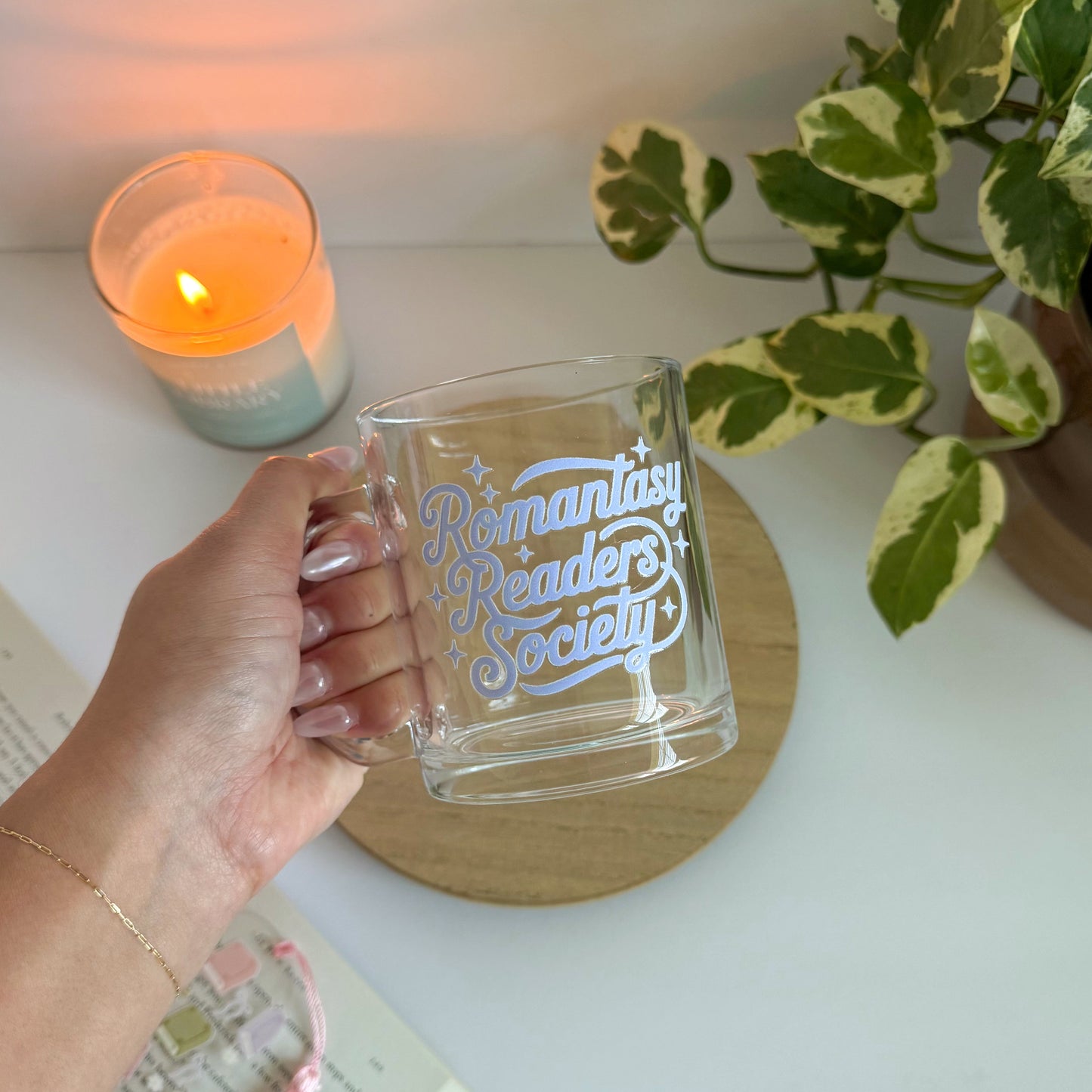 Romantasy Reader Society Bookish Glass Mug – Aesthetic Clear Mug for Coffee & Book Lovers