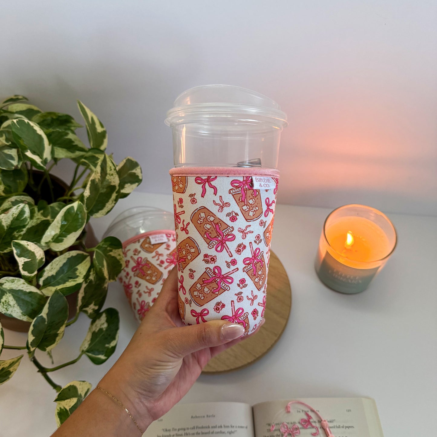 Coffee and Bows Iced Coffee Sleeve – Reusable Cup Holder for Coffee Lovers