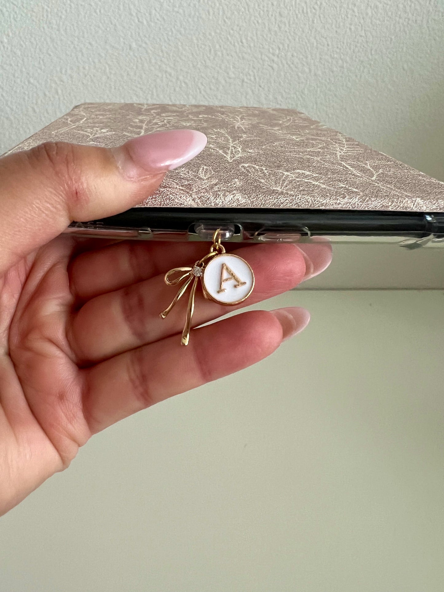 Bow Kindle Charm