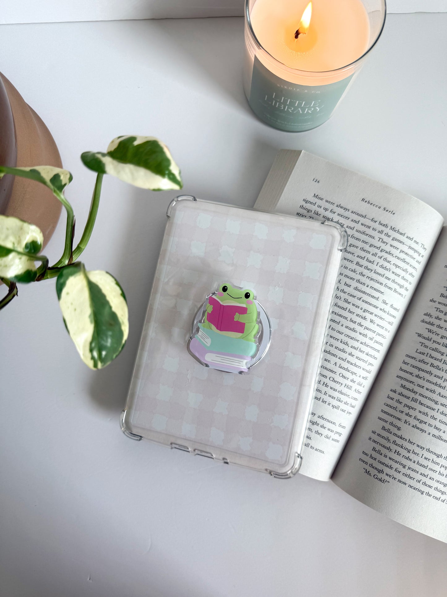 Reading Frog MagSafe Kindle Grip | Bookish Accessory for Readers