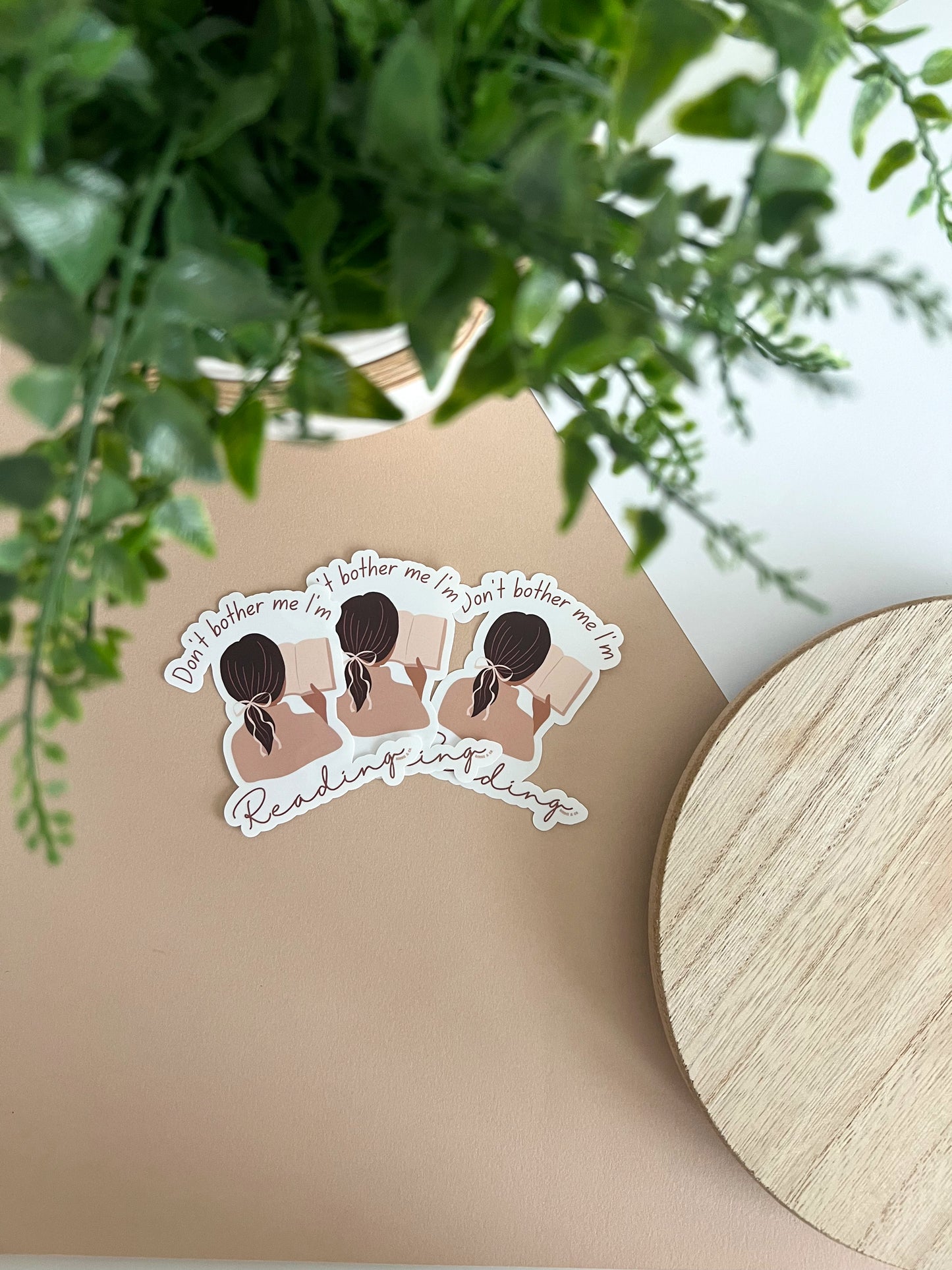 Don't bother me I'm Reading Sticker