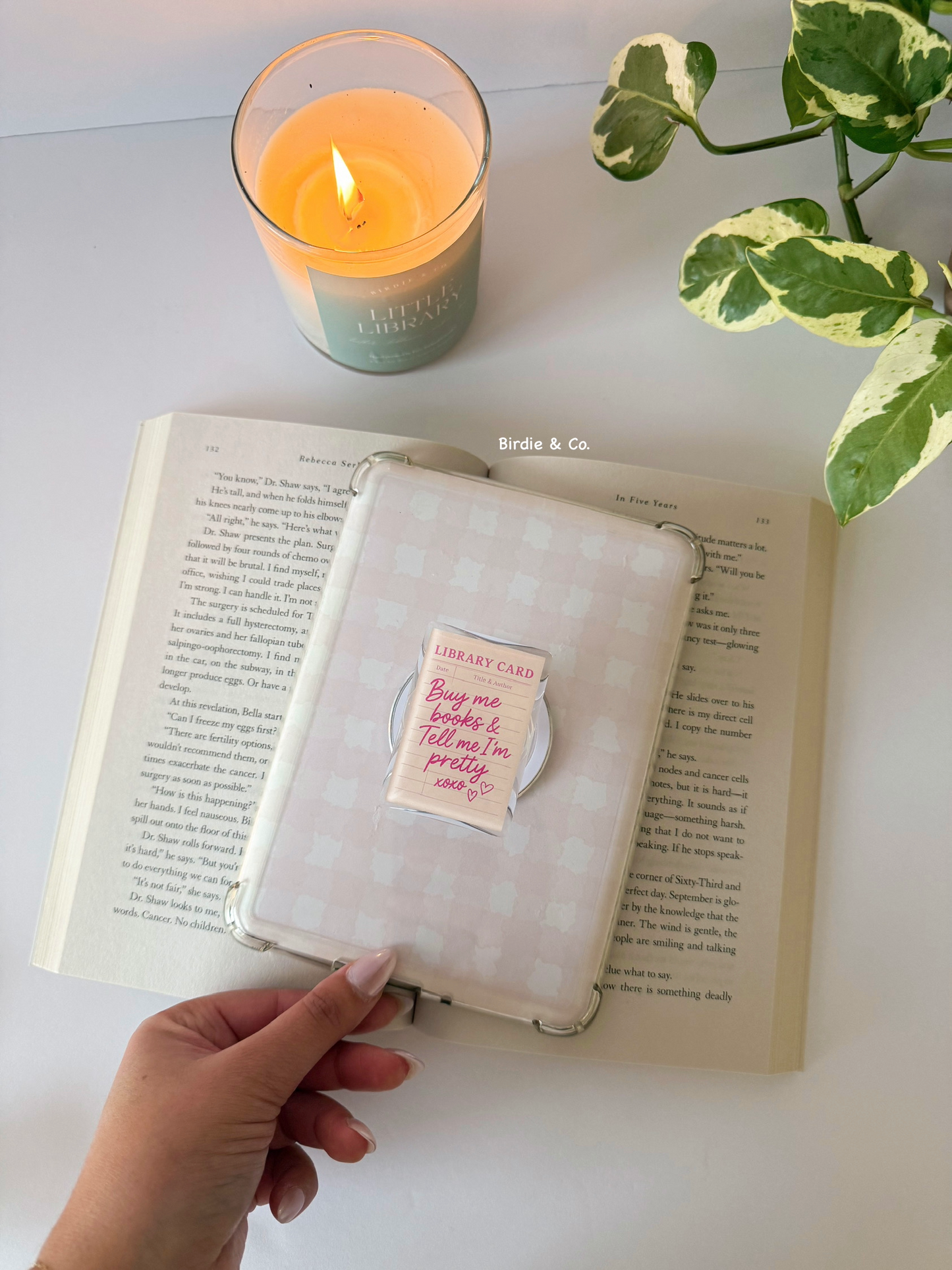 Buy me Books and Tell me I'm Pretty Kindle Grip