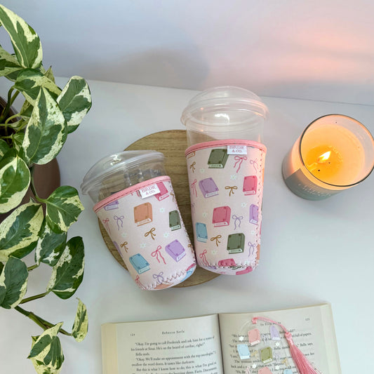 Pastel Book Lover Iced Coffee Sleeve – Reusable Cup Holder for Bookworms & Coffee Lovers