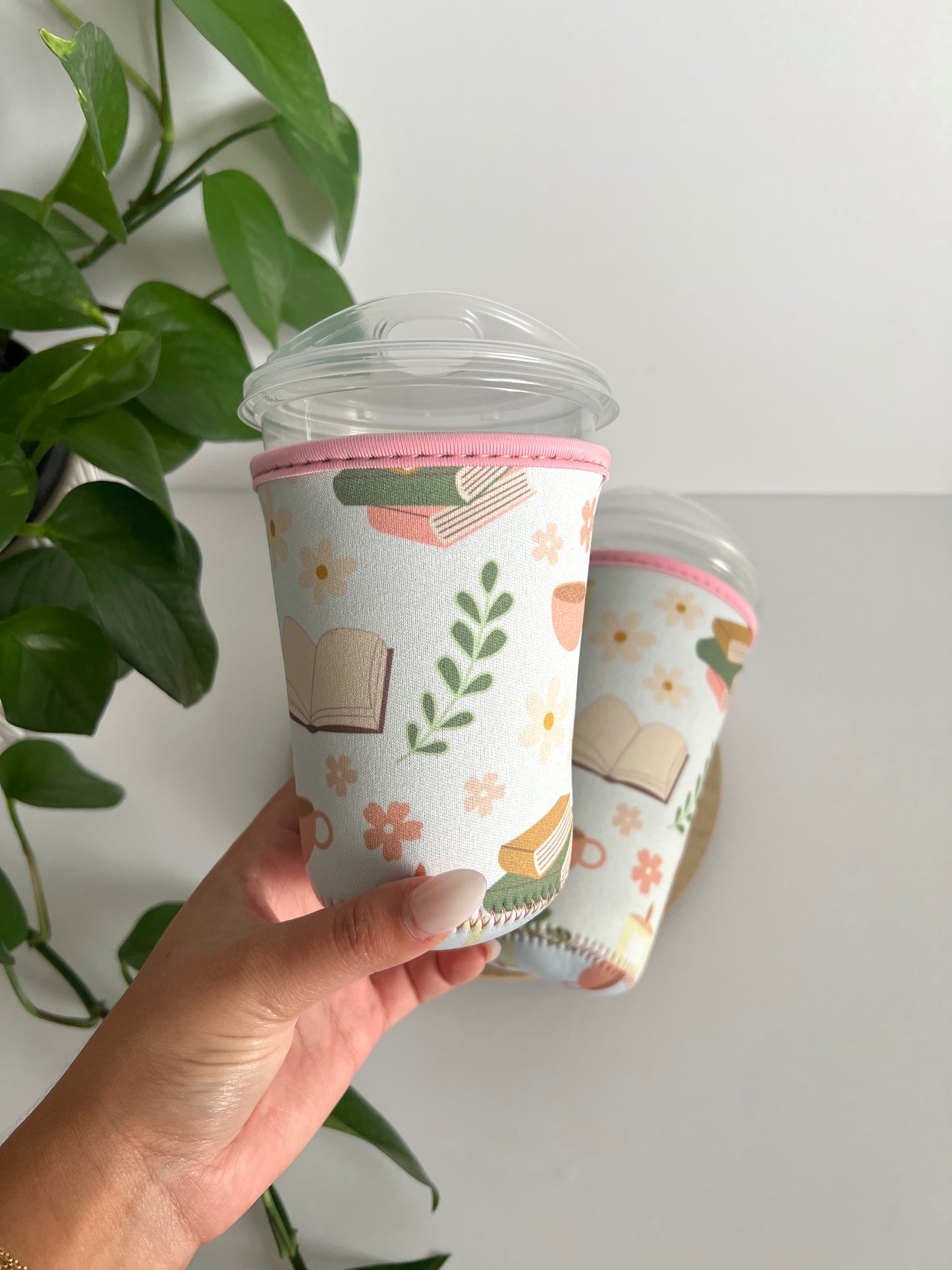 Coffee & Books Iced Coffee Sleeve