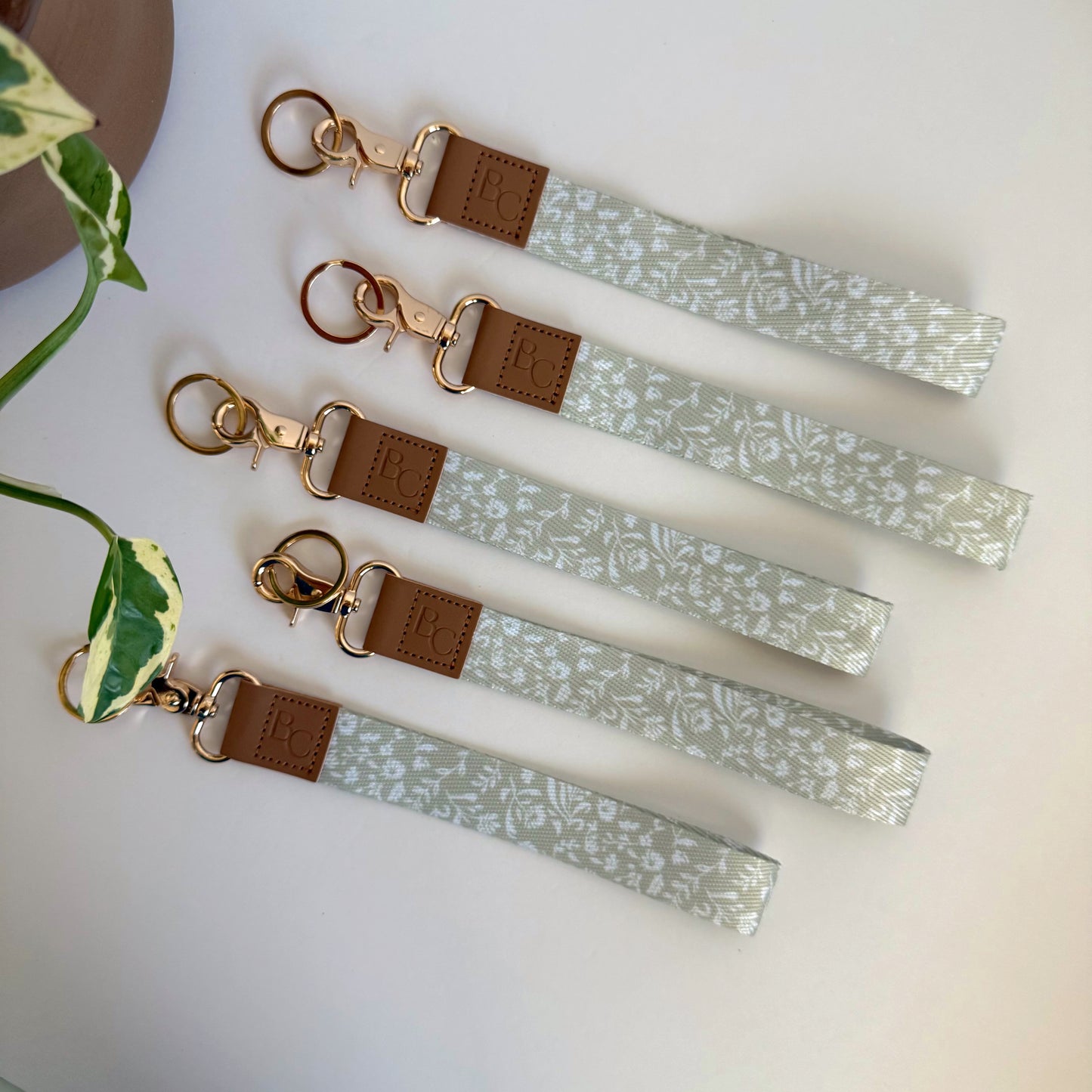 Ditsy Green Floral Wristlet Keychain