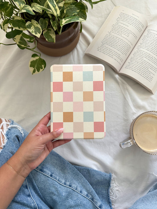 Pastel Checkered Kindle Paperwhite Case – Cute Bookish Cover for Readers & Book Lovers