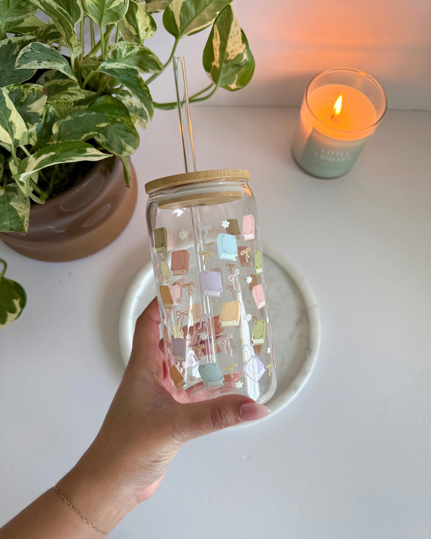 Pastel Books Iced Coffee Glass – Reusable Glass Can Cup with Book Lover Design