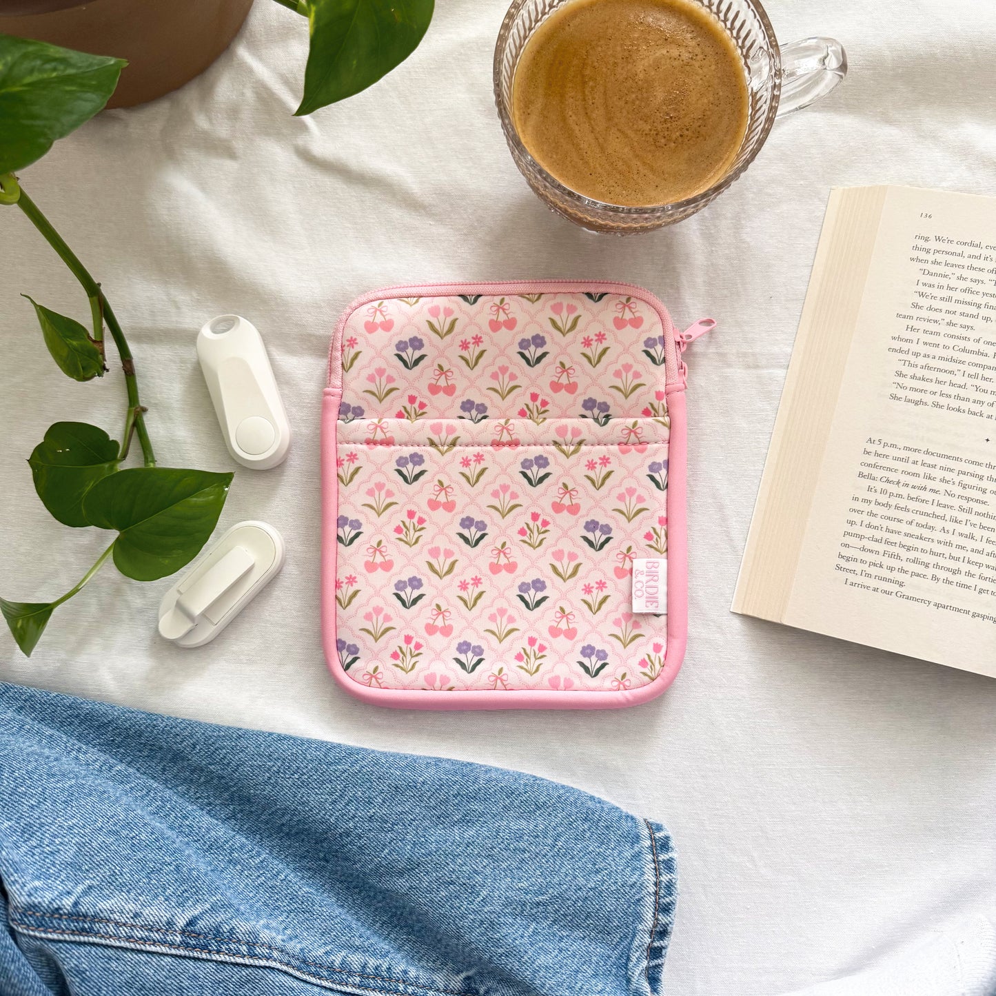 Neutral Diamond Floral Kindle Sleeve