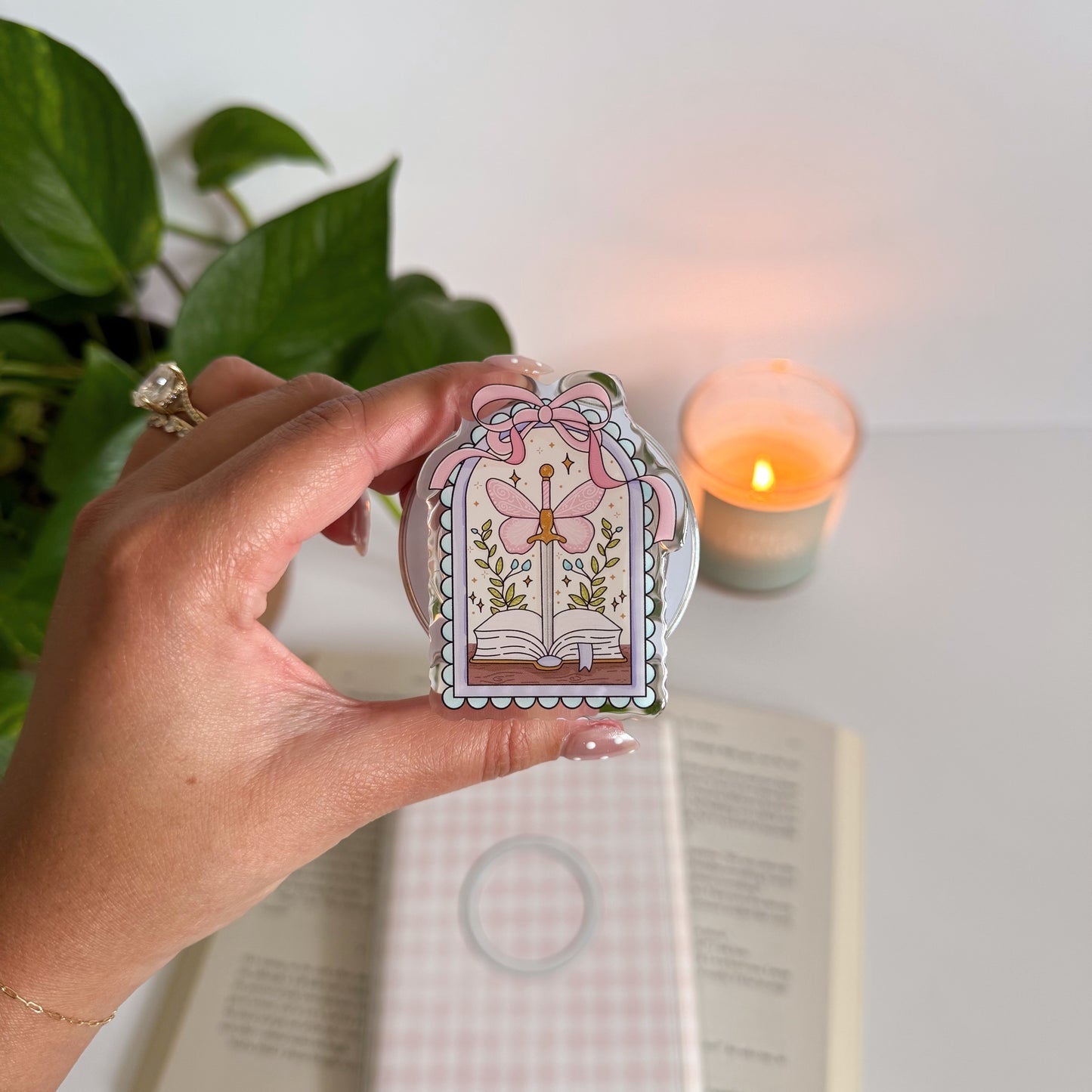 Fantasy Book Frame Kindle Grip