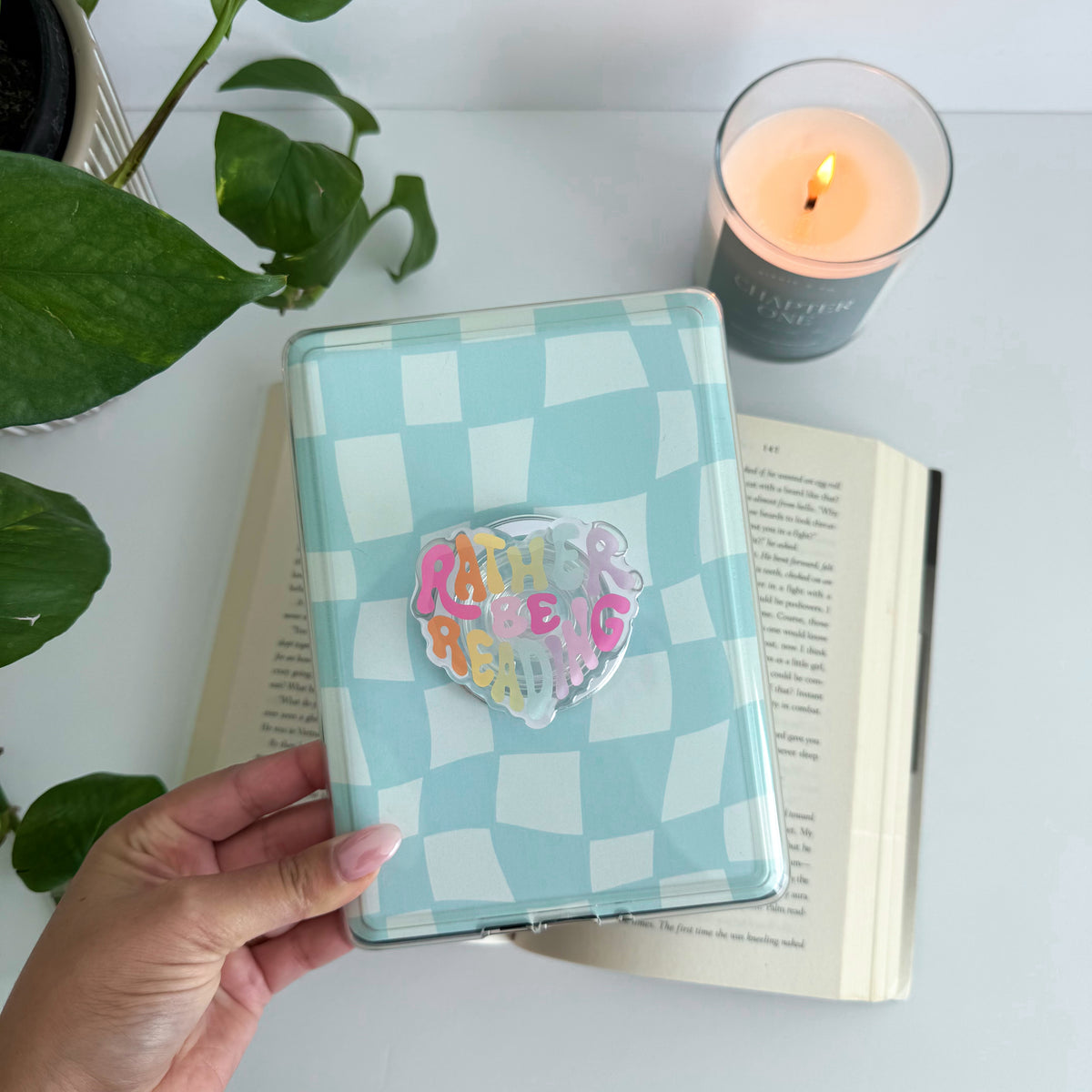 Rather be Reading Heart Kindle Grip