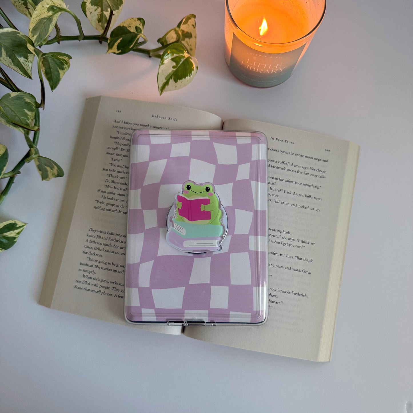 Wavy Checker Kindle Insert