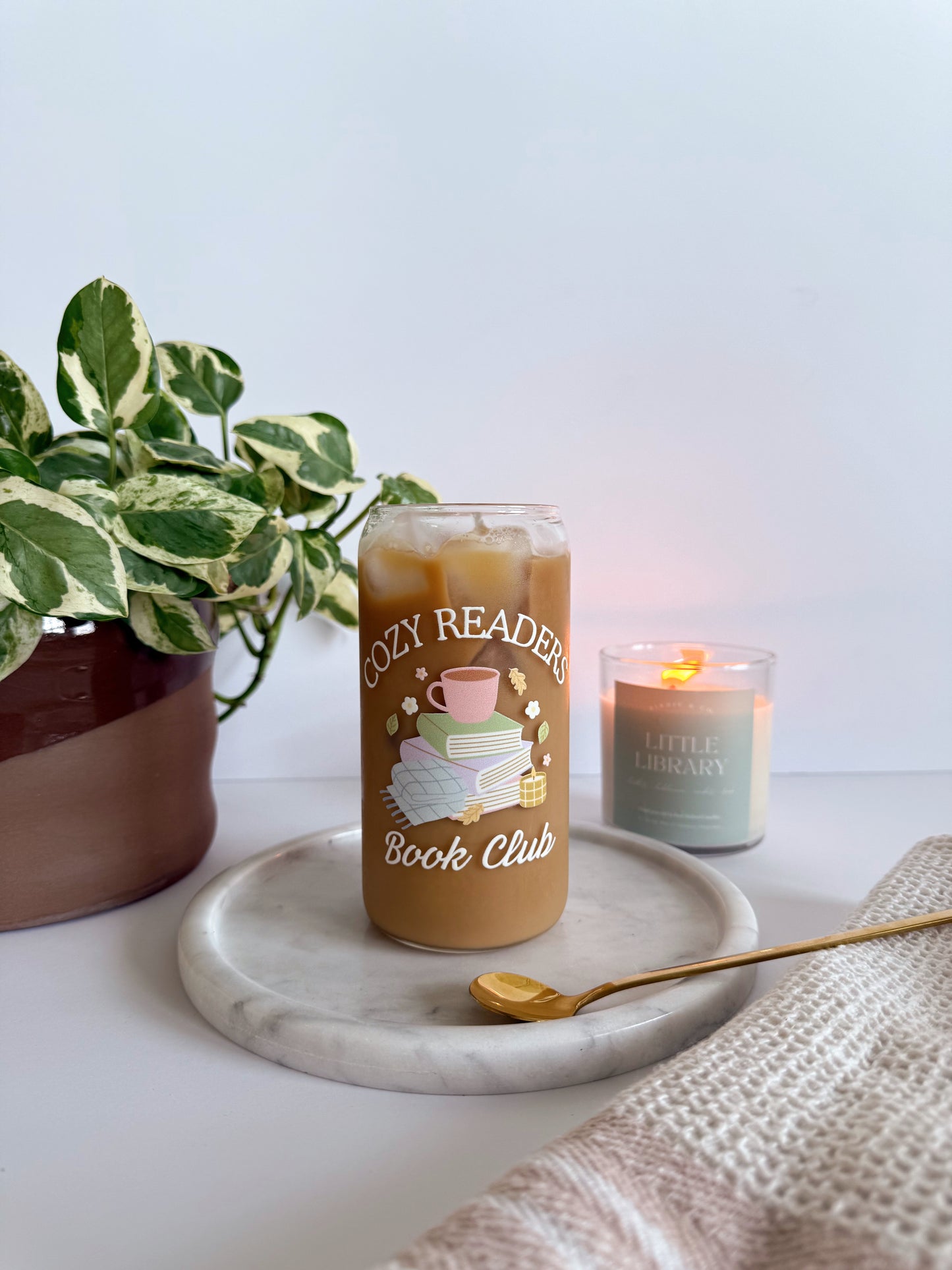 Cozy Readers Book Club Iced Coffee Glass – Reusable Glass Can Cup for Book Lovers & Coffee Enthusiasts