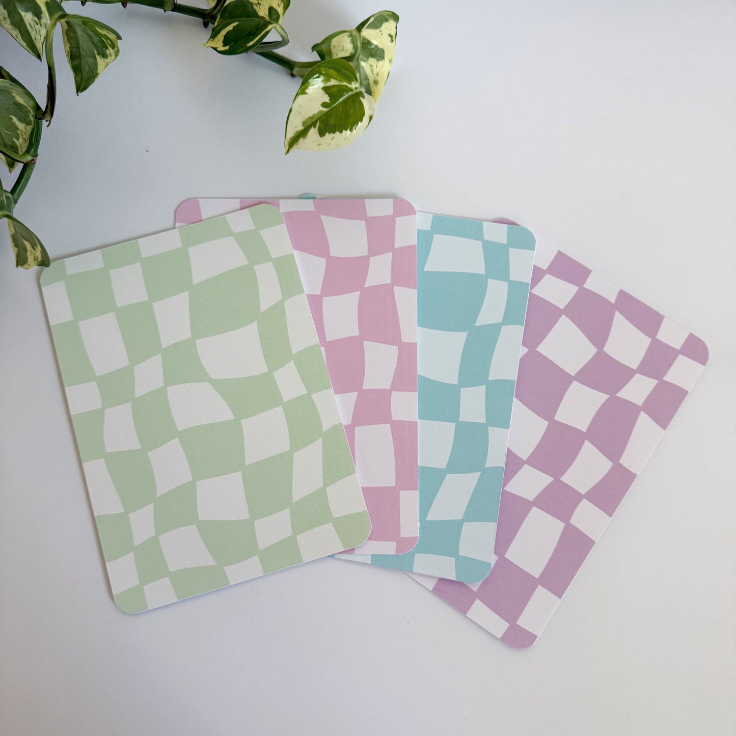 Wavy Checker Kindle Insert