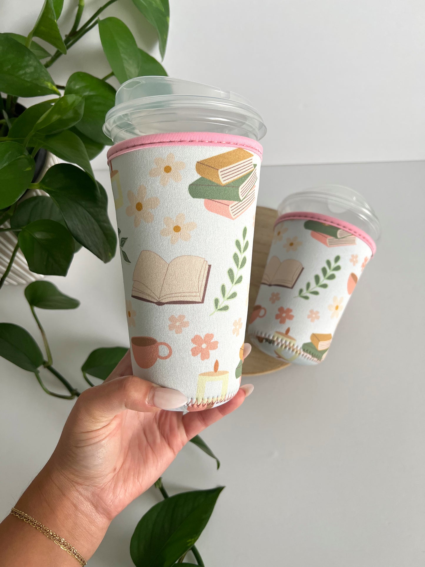 Coffee & Books Iced Coffee Sleeve