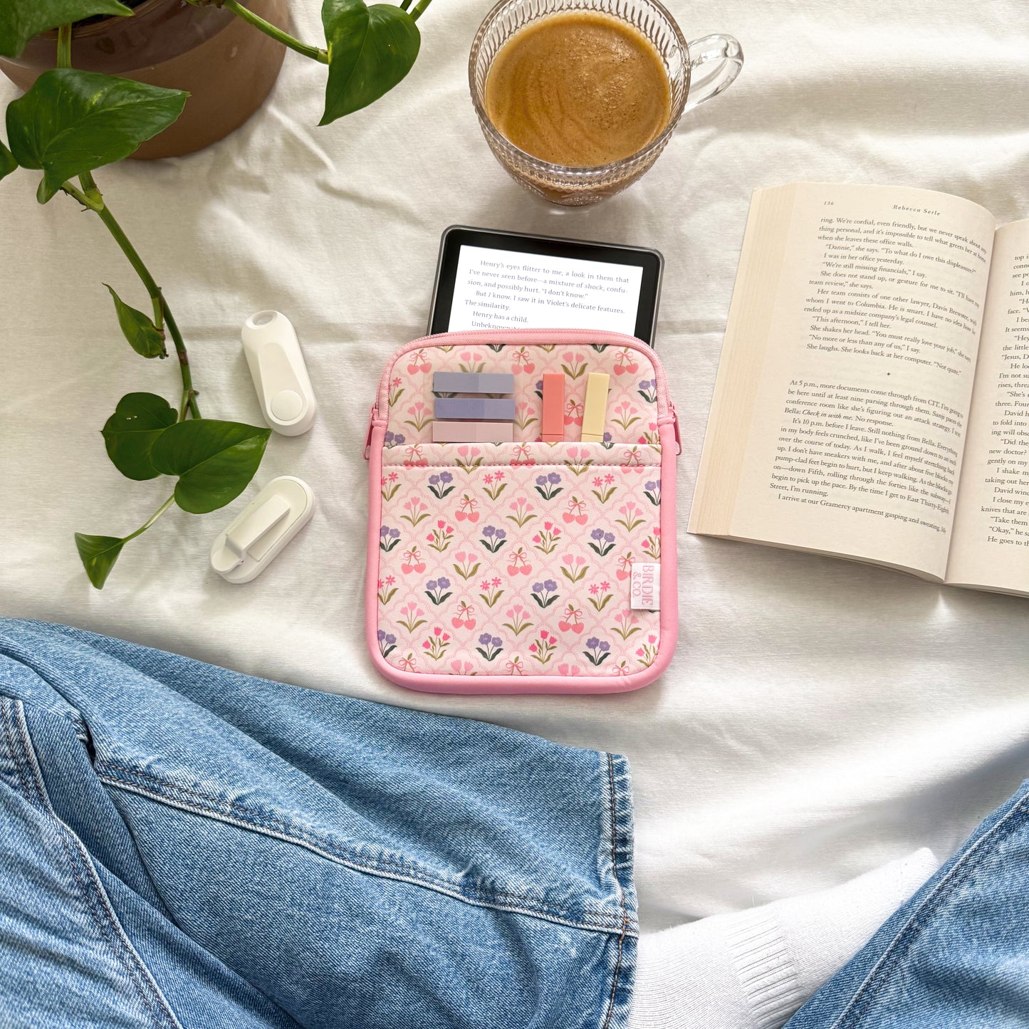 Neutral Diamond Floral Kindle Sleeve