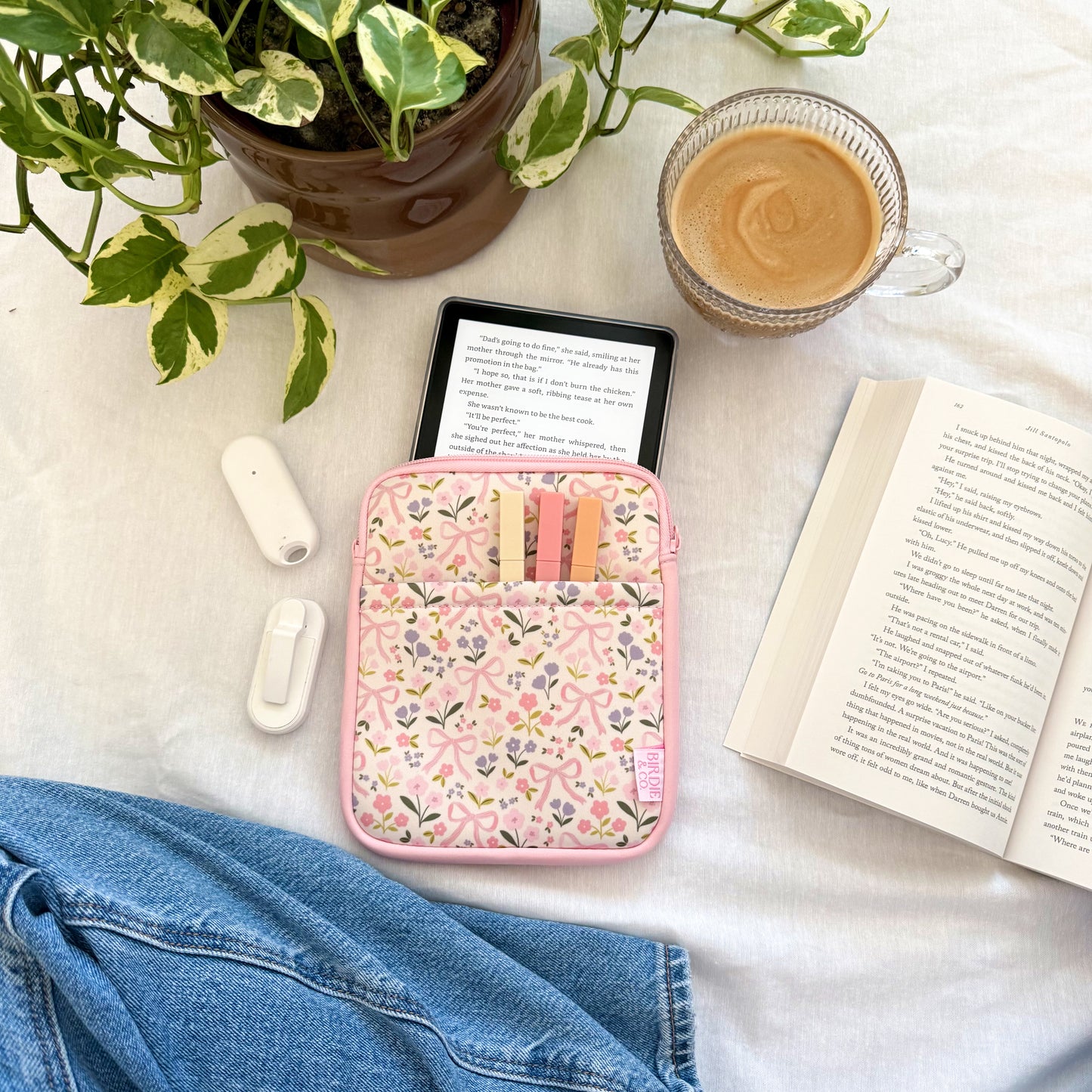 Coquette Bows and Flower Kindle Sleeve