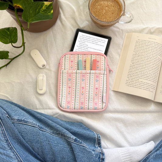 Goose & Flowers Kindle Sleeve